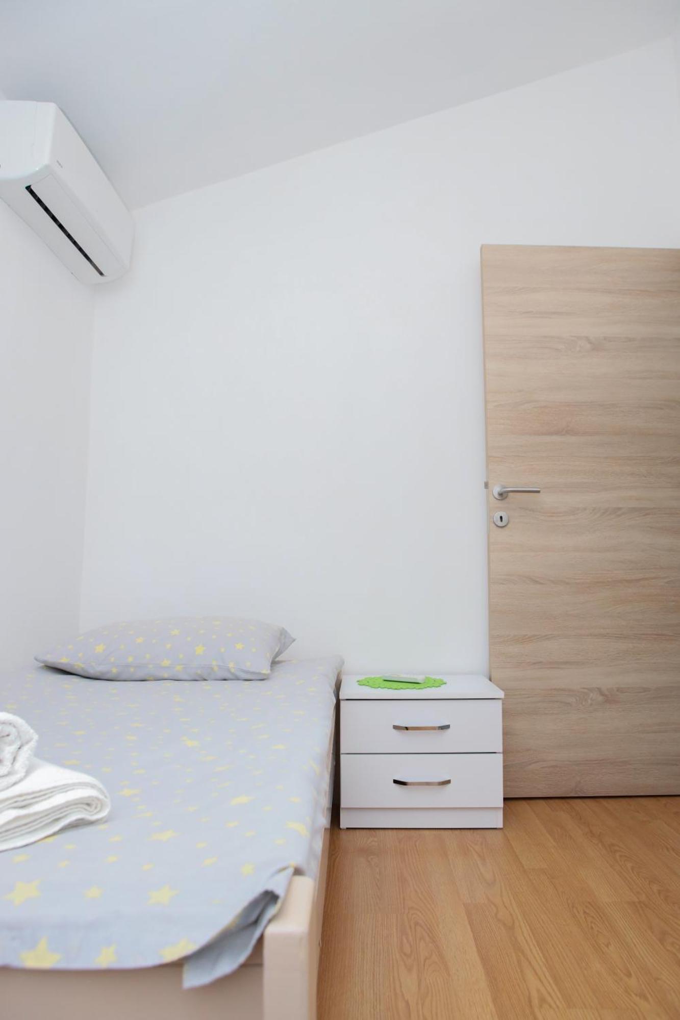 3-Bedroom Apartment With Panoramic Bay Views Kotor Extérieur photo
