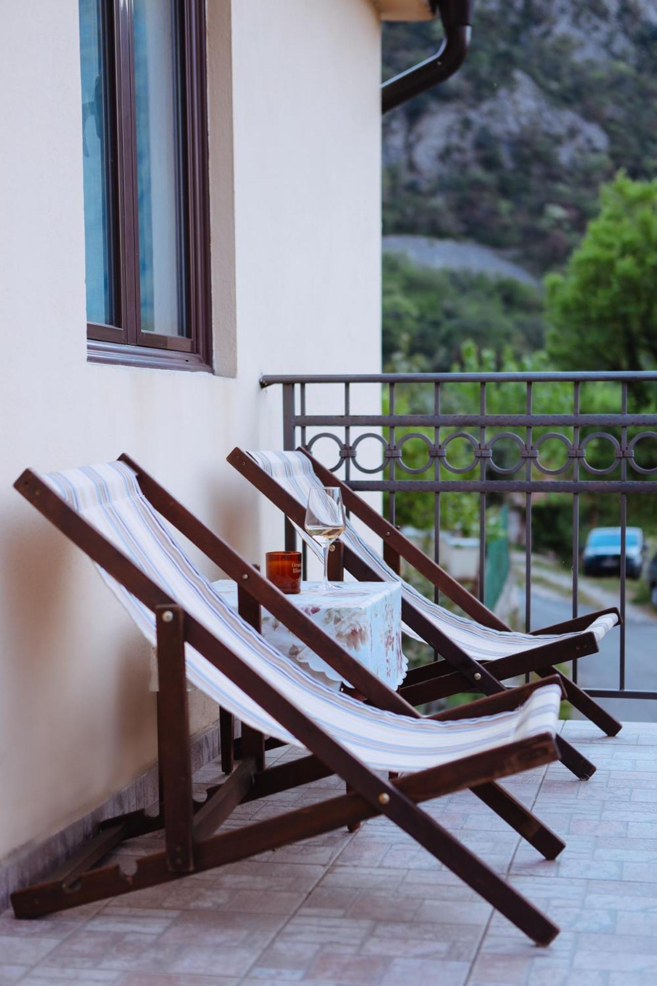 3-Bedroom Apartment With Panoramic Bay Views Kotor Extérieur photo